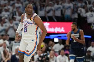 NBA近45年仅6人在25岁及以下单赛季入选最佳阵容+夺冠 杰伦威在列